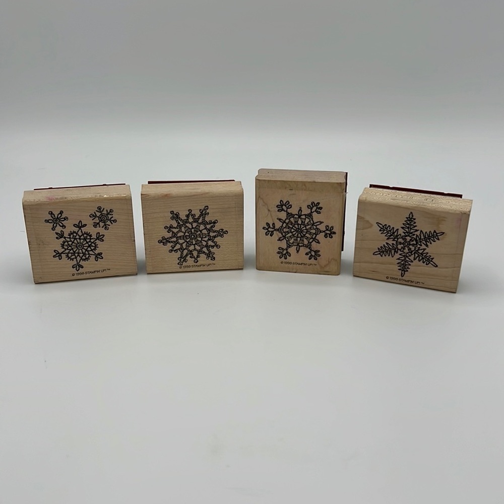 STAMPIN’ UP! WOODEN SNOWFLAKE RUBBER STAMP SET
